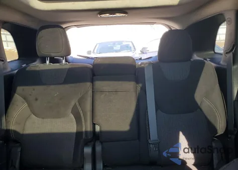 2015 Jeep Cherokee Latitude из США, поврежденный, VIN 1C4PJMCBXFW654767